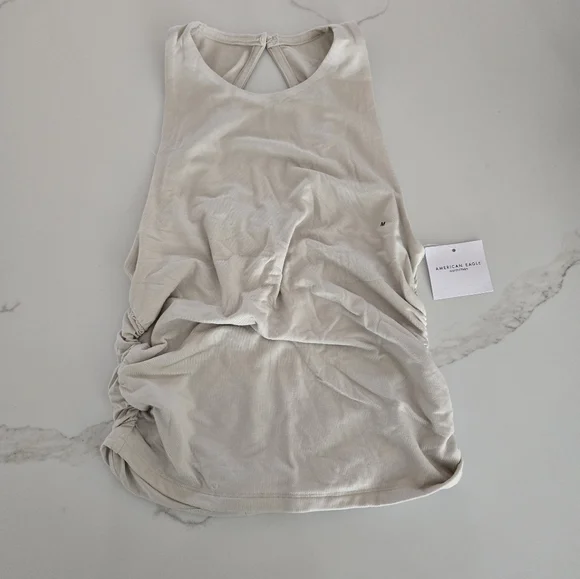 NWT AE Keyhole Back High Neck Tank Top - Picture 1 of 7